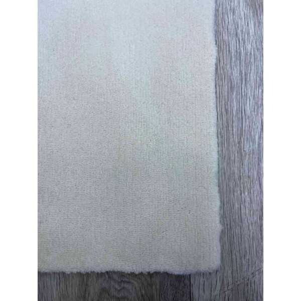 Sarahs carpet, plain, 10 cream, 100*100 square meters