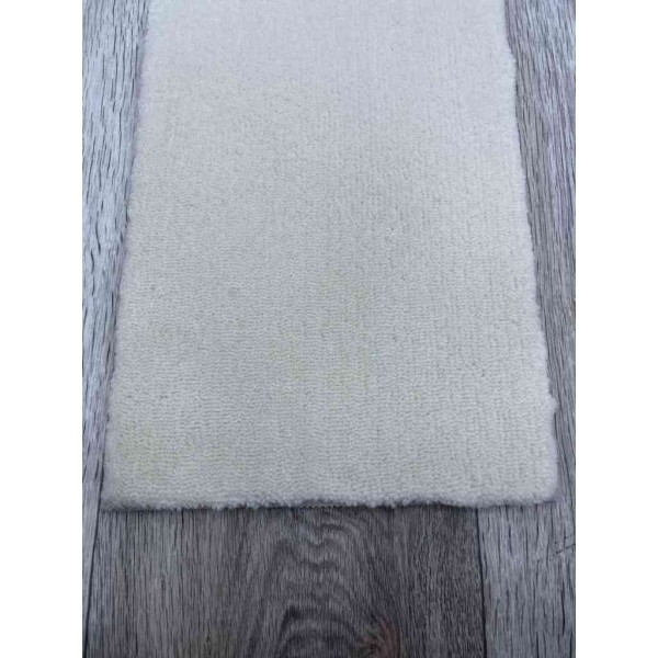 Sarahs carpet, plain, 10 cream, 100*100 square meters