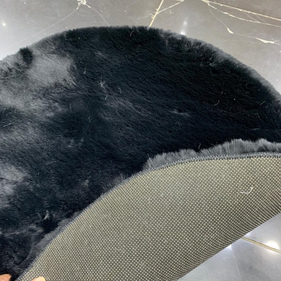 Round fur earring 50 mm blacky