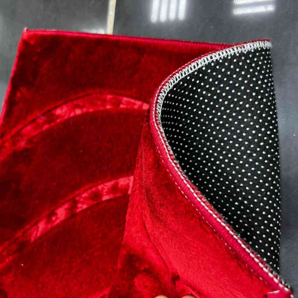 موكيت صيني عانم نقشه مرسديس احمر 08 100*100 موكيت صيني عانم نقشه مرسديس احمر 08 100*100