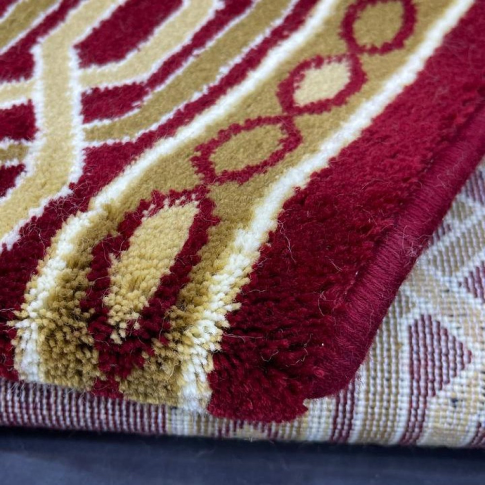 ممر ملكي رسمي اكريليك خيط مبروم فرش درج برواز لون احمر عرض 125 سم ممر ملكي رسمي اكريليك خيط مبروم فرش درج برواز لون احمر عرض 125 سم