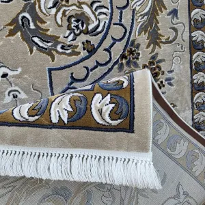 سجاد تركي شيراز A706C كلاسيك سميك ناعم بيج مقاس 300*400