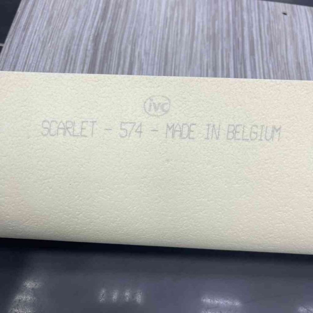 فينيل بلجيكي باركية بلاستيك بديل الباركية اللون القرمزي رقم 574 فينيل بلجيكي باركية بلاستيك بديل الباركية اللون القرمزي رقم 574