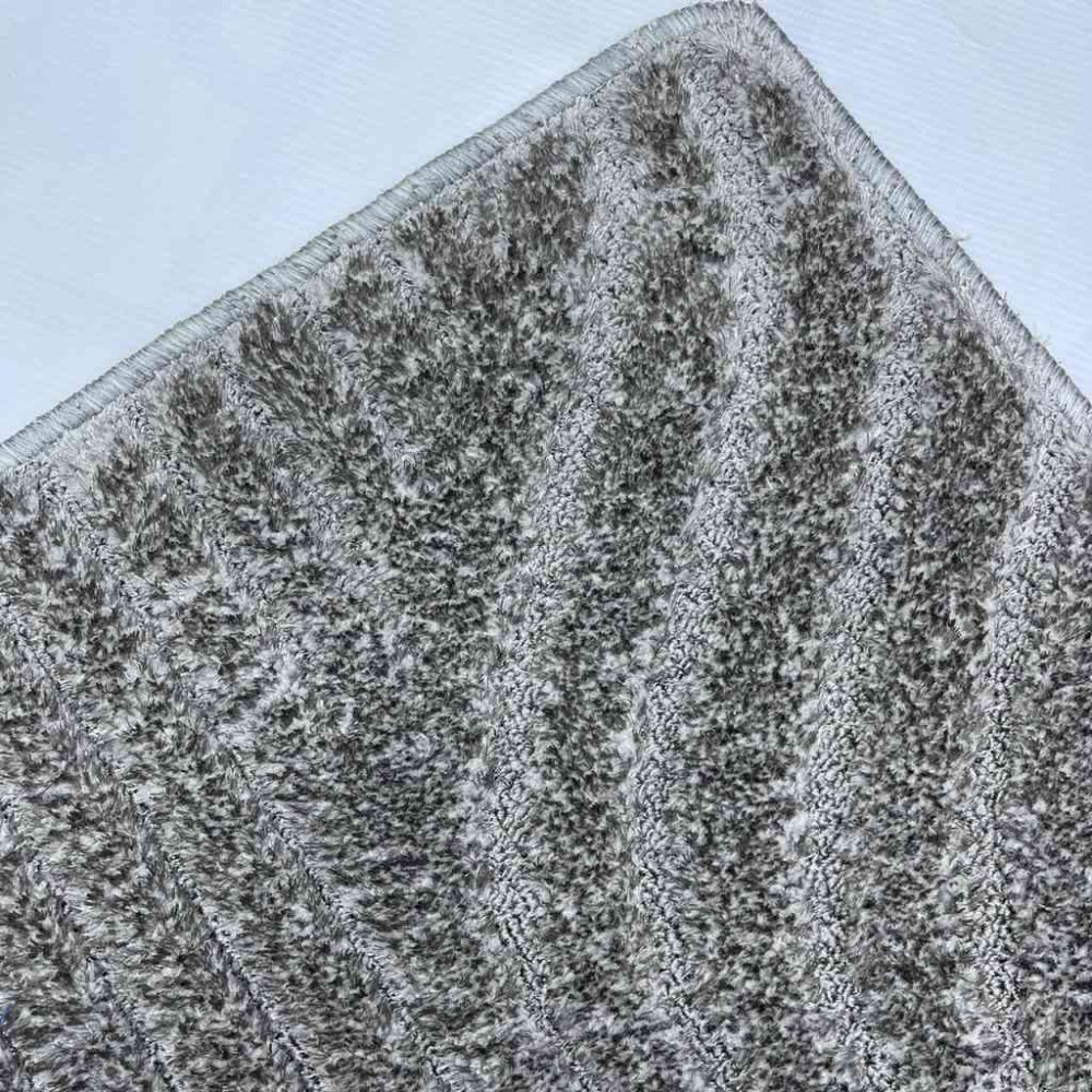 موكيت ساده بانتا رصاصي ينقاس بالمتر المربع 100*100 موكيت ساده بانتا رصاصي ينقاس بالمتر المربع 100*100