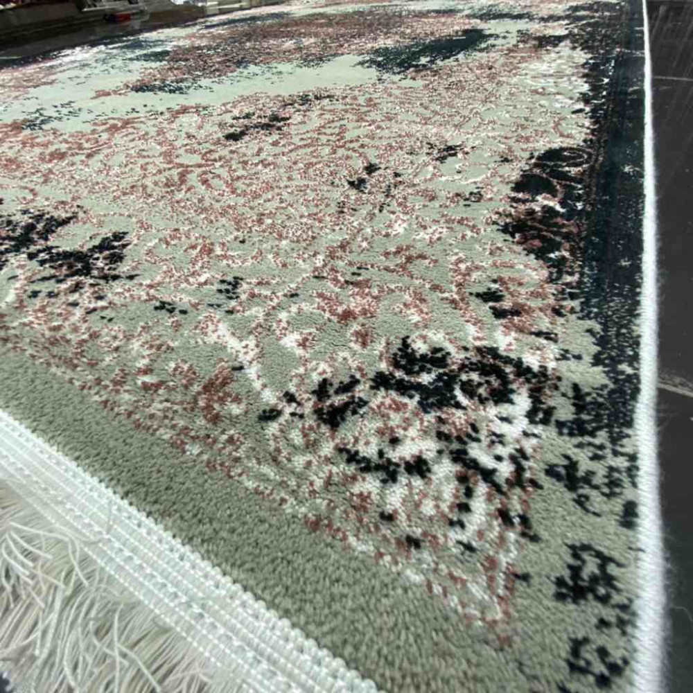 سجاد بلغاري لورا 0182UA  ايفوري مع بني اسواد