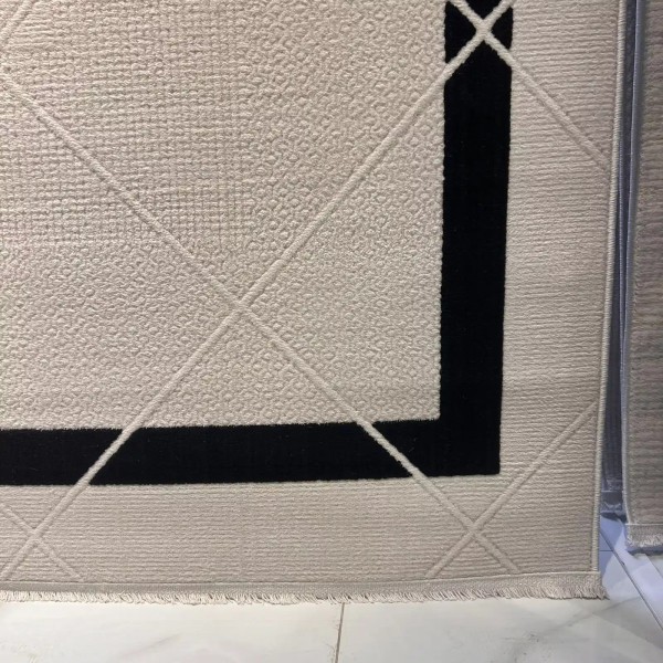 سجاد تركي اطار برواز فريم F495A كريم اسود مقاس 150*220