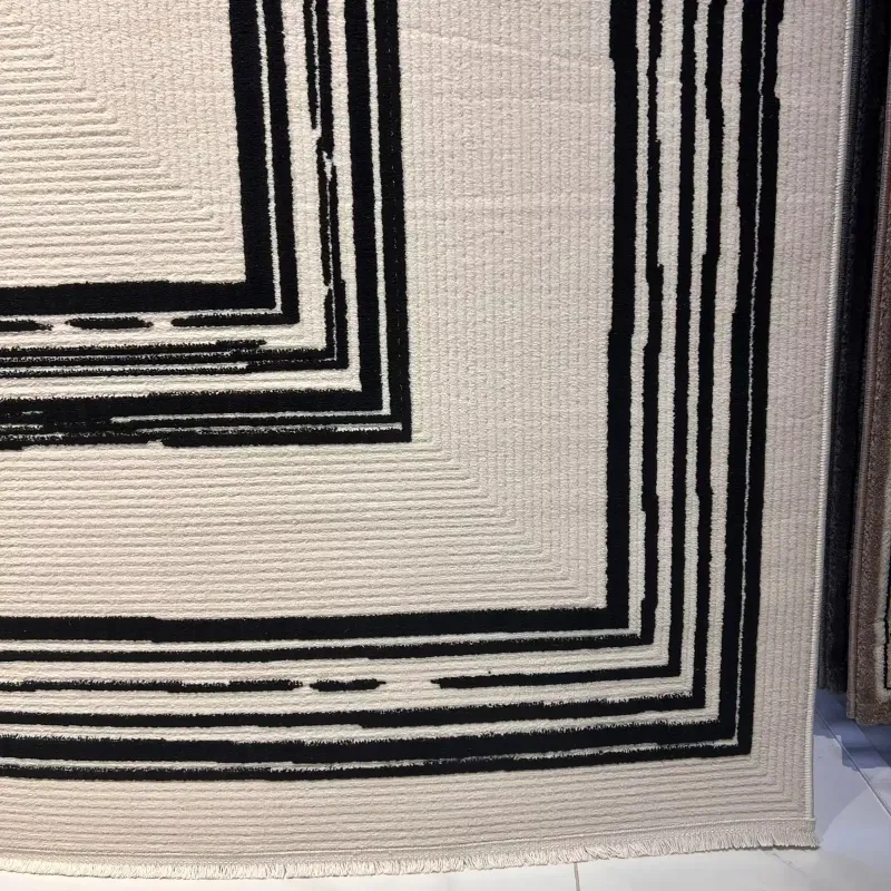 سجاد تركي اطار برواز فريم F499A كريم اسود مقاس 100*200