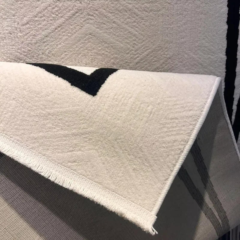 سجاد تركي اطار برواز فريم F602A كريم اسود مقاس 100*200