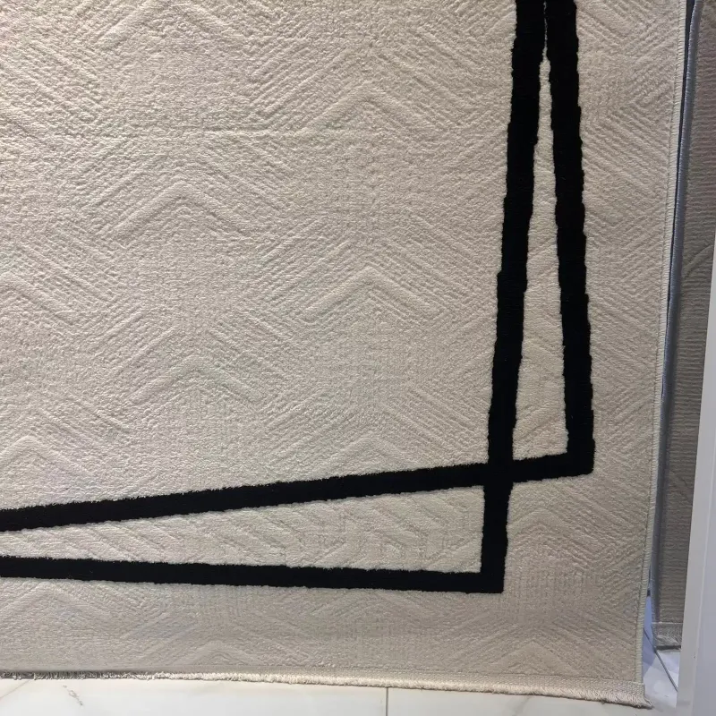 سجاد تركي اطار برواز فريم F602A كريم اسود مقاس 100*200