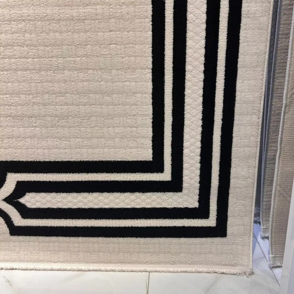 Turkish rug frame F604A cream black size 150*220