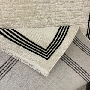 سجاد تركي اطار برواز فيكتوريا 41606A كريم اسود مقاس 300*400