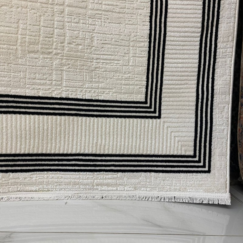 سجاد تركي اطار برواز فيكتوريا 41606A كريم اسود مقاس 100*300