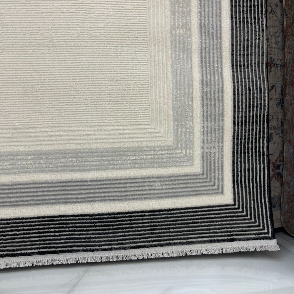 سجاد تركي اطار برواز فيكتوريا 41361A كريم اسود مقاس 150*220