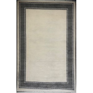 سجاد تركي اطار برواز فيكتوريا 41602A كريم اسود مقاس 250*350