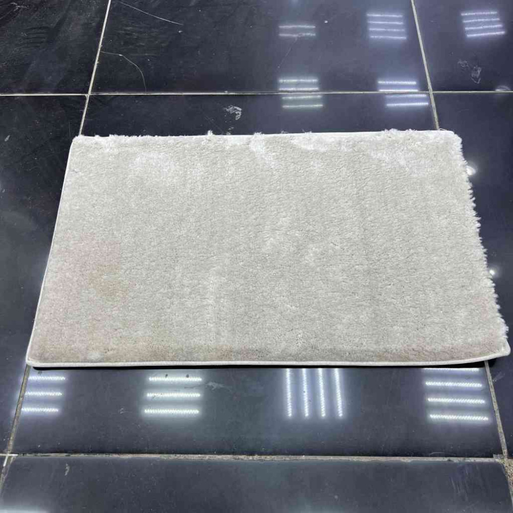 موكيت ساده ماس اللون 15 سميك موكيت ساده ماس اللون 15 سميك