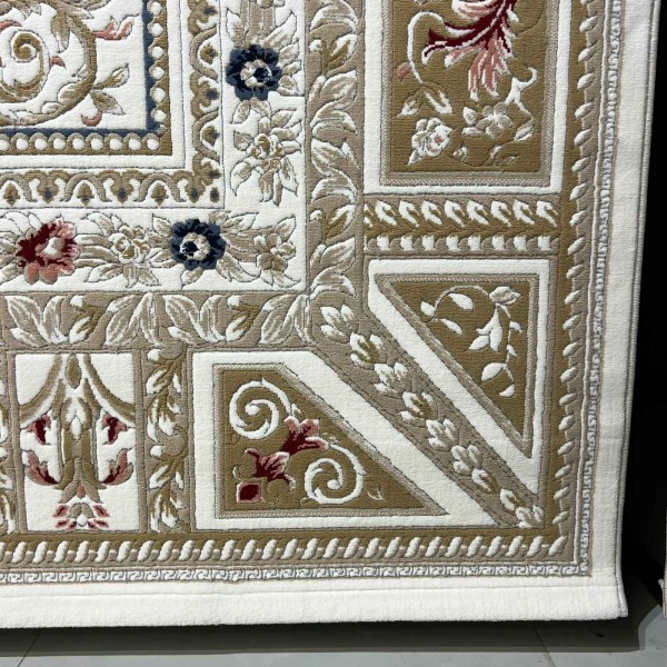 سجاد فرساي نقش فرنسي تركي HN71A ابيض ذهبي مقاس 200*300