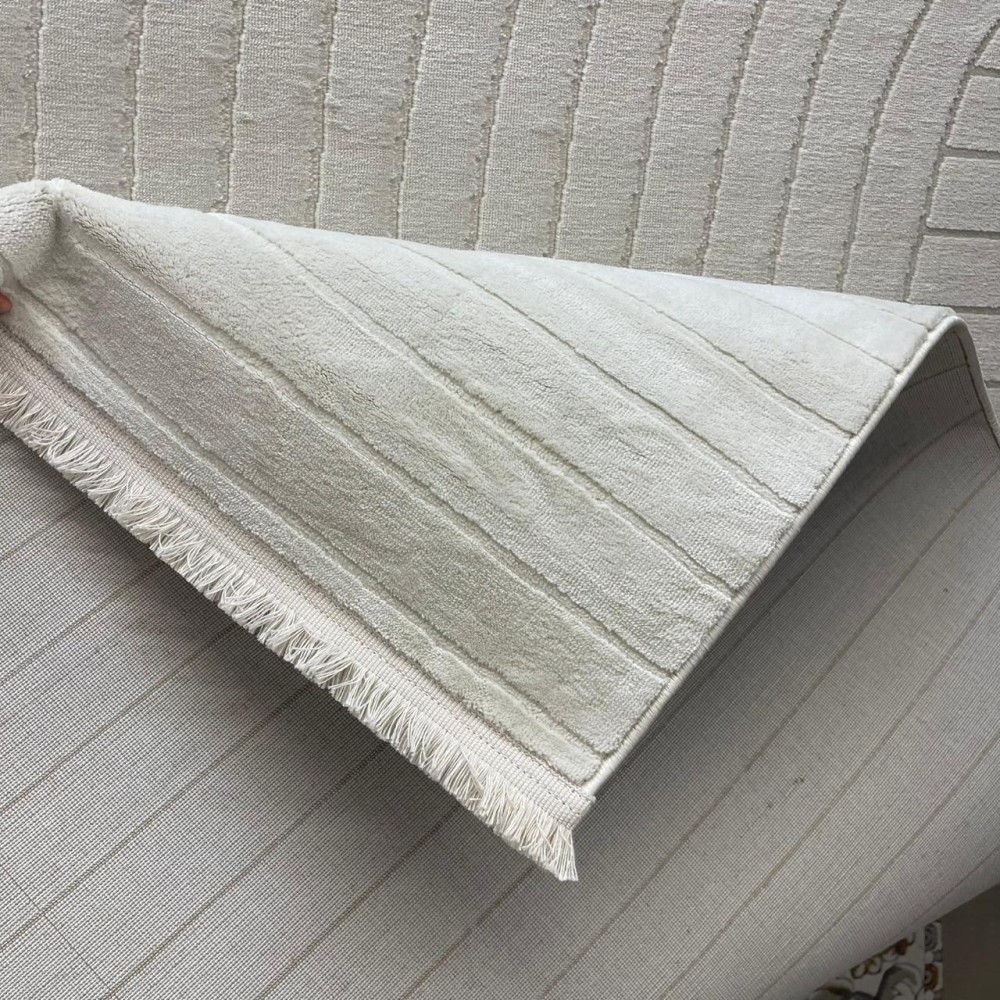 سجاد تركي شفاء 39796A اللون كريم مقاس 50*80