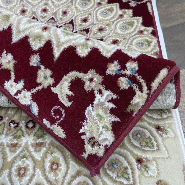 Classic Turkish patterned carpet Saif V421A red