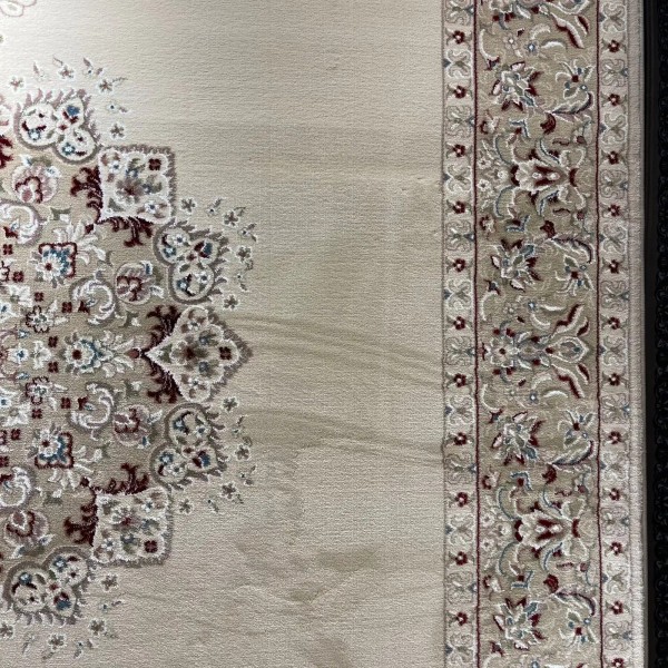 سجاد اصفهان تركي كلاسيك E506B كريم مقاس 300*400