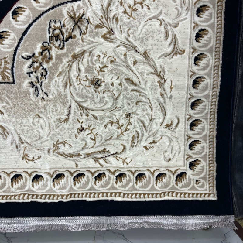 سجاد تركي تبريز كلاسيك سميك 43450F كحلي مقاس 50*80
