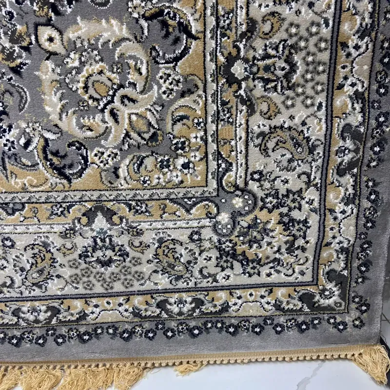 سجاد تركي مرسيليا 2799A كلاسيك مظغوط فاخر رصاصي فاتح مقاس 100*200
